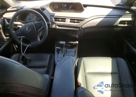 2019 Lexus Ux 200 Base from USA, damaged, VIN JTHY3JBH6K2017765